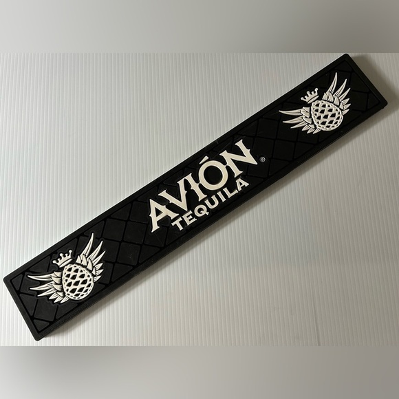 Avion Tequila Bar Rail Mat‎ - Picture 3 of 4